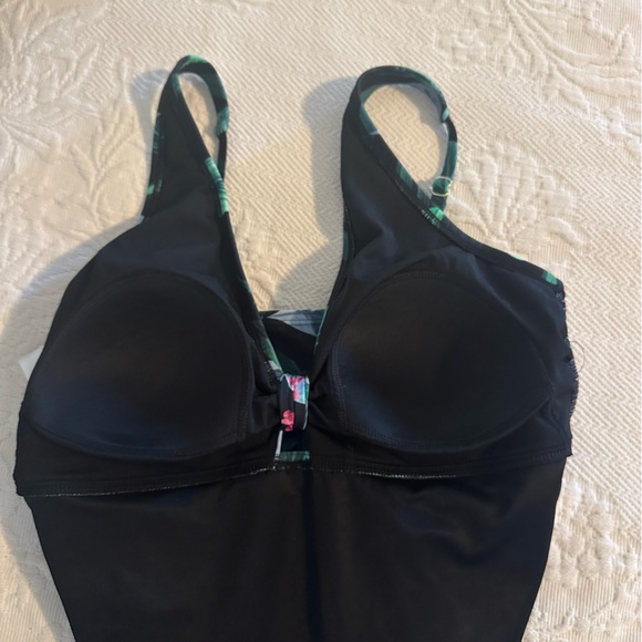 Kona Sol Black Tropical Palm One-Piece Swimsuit - Picture 5 of 11